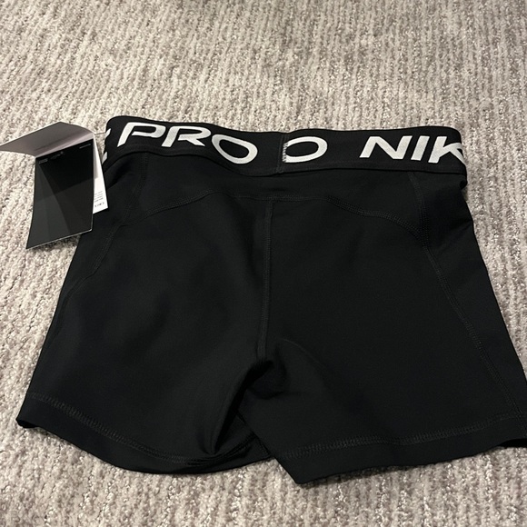 Nike  PRO Women's Black Athletic Shorts size XS - Picture 5 of 5